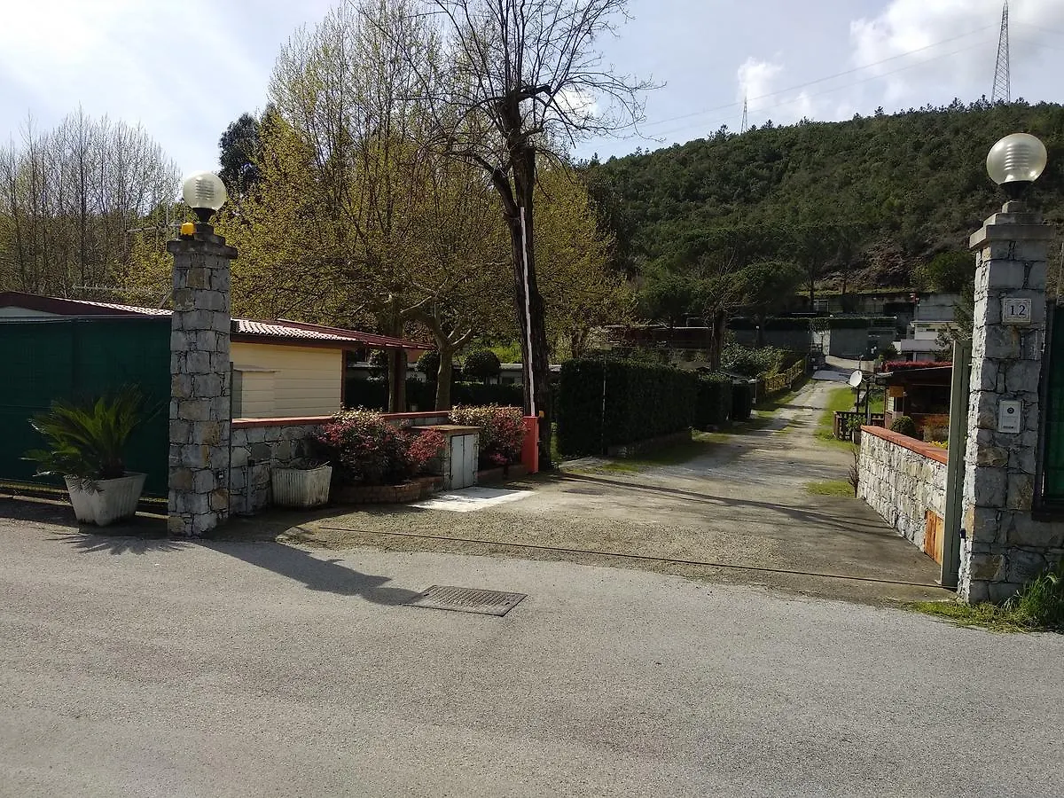 营地 东塞斯特里 Santa Vittoria Camping酒店